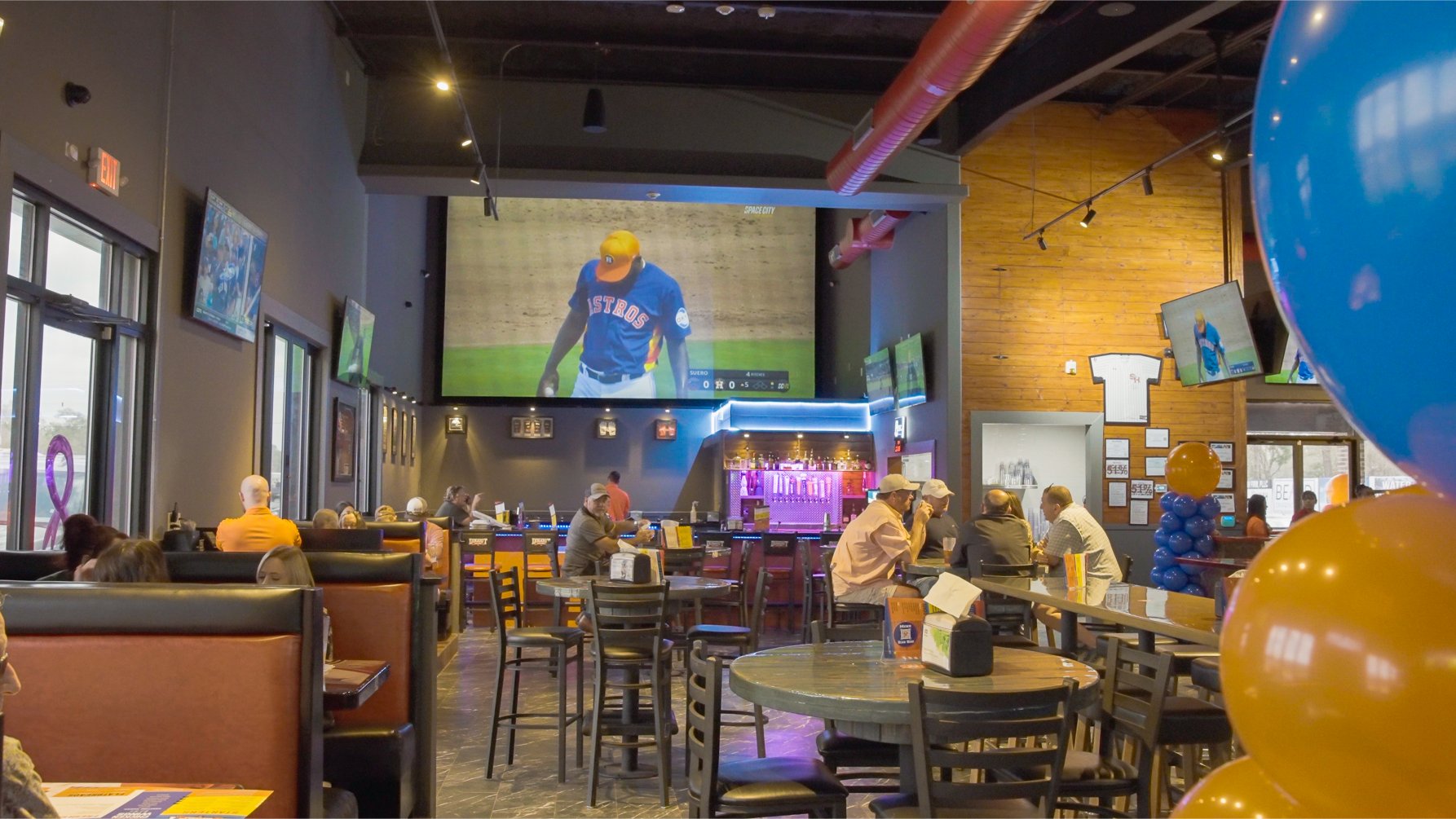 Bar and Grill, Livingston, TX Dugout Bar & Grill